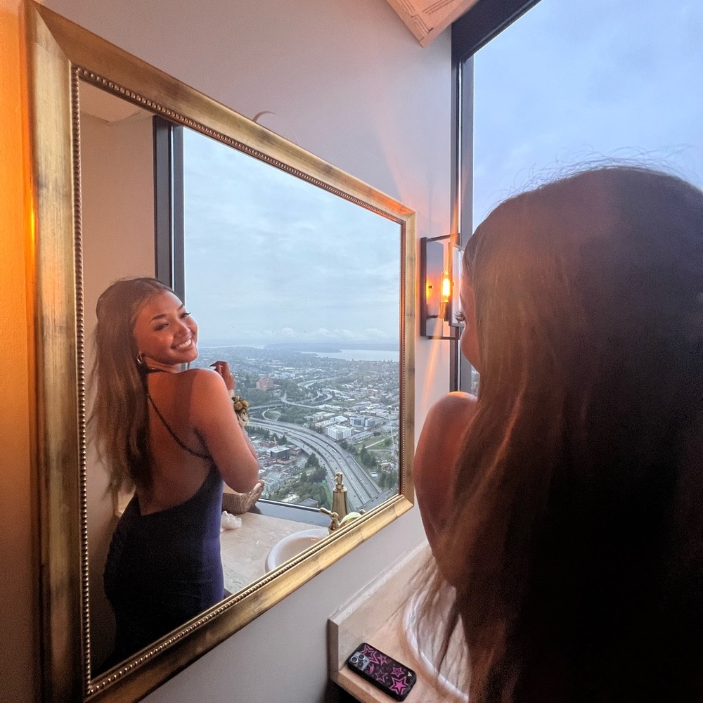 Meet your Posher, Addie